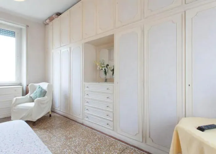 Chez Liviana Гостевой дом Рим